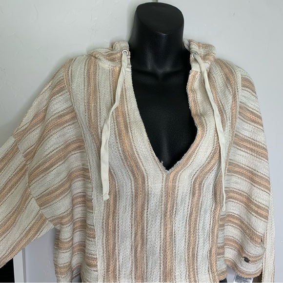 Roxy Striped Cropped Hooded Poncho Sweater Beige Cream Beachy Boho Size Small - Picture 4 of 12